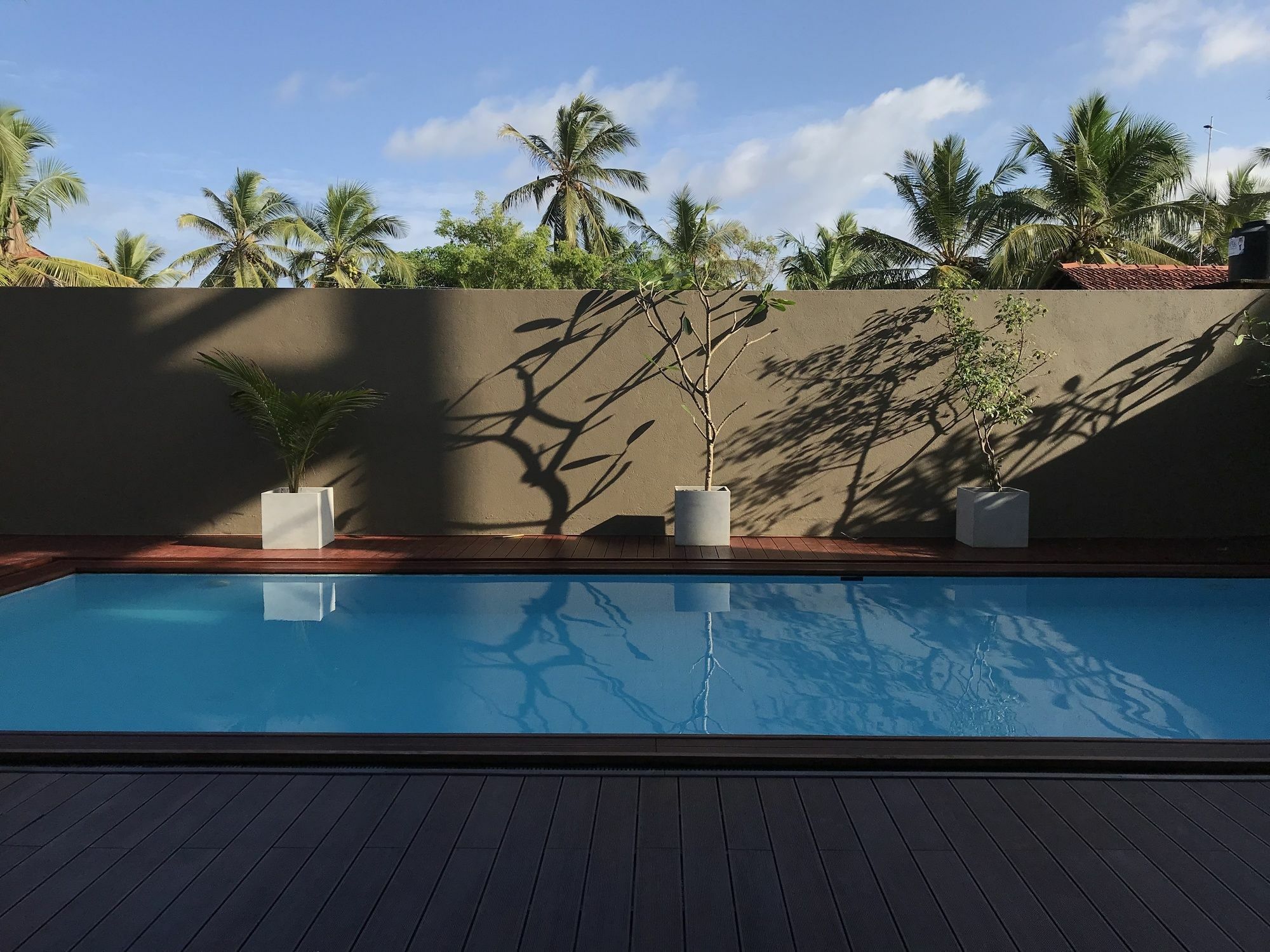 Waves By Tranquil Hotel Negombo Buitenkant foto