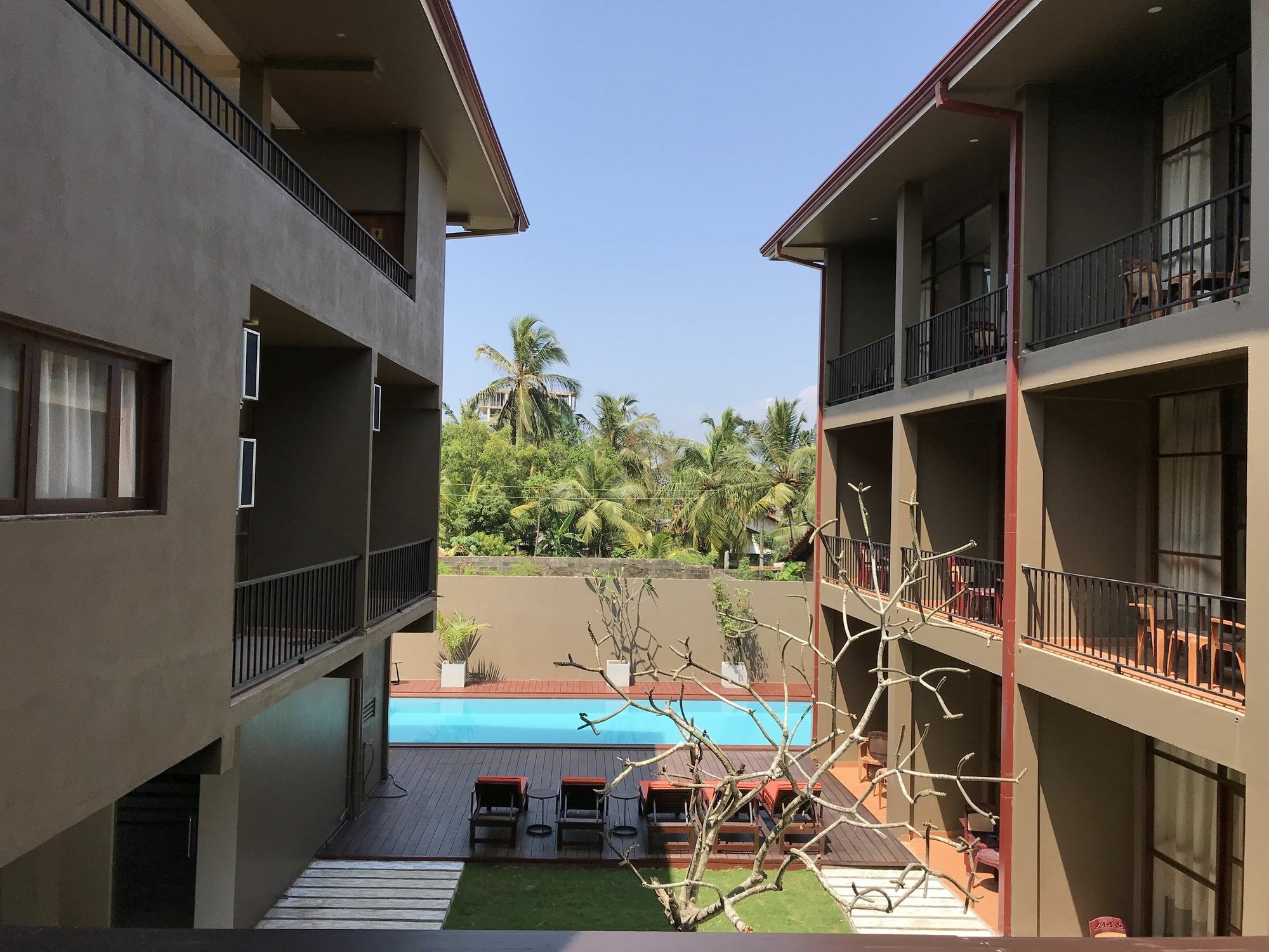 Waves By Tranquil Hotel Negombo Buitenkant foto
